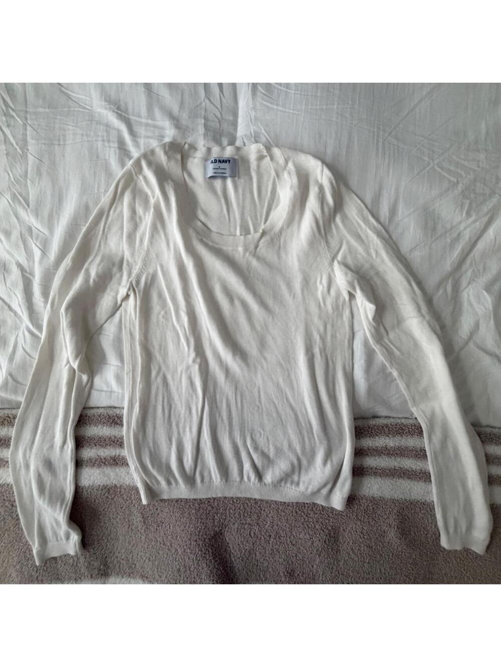 Old Navy Women's White and Cream Jumper